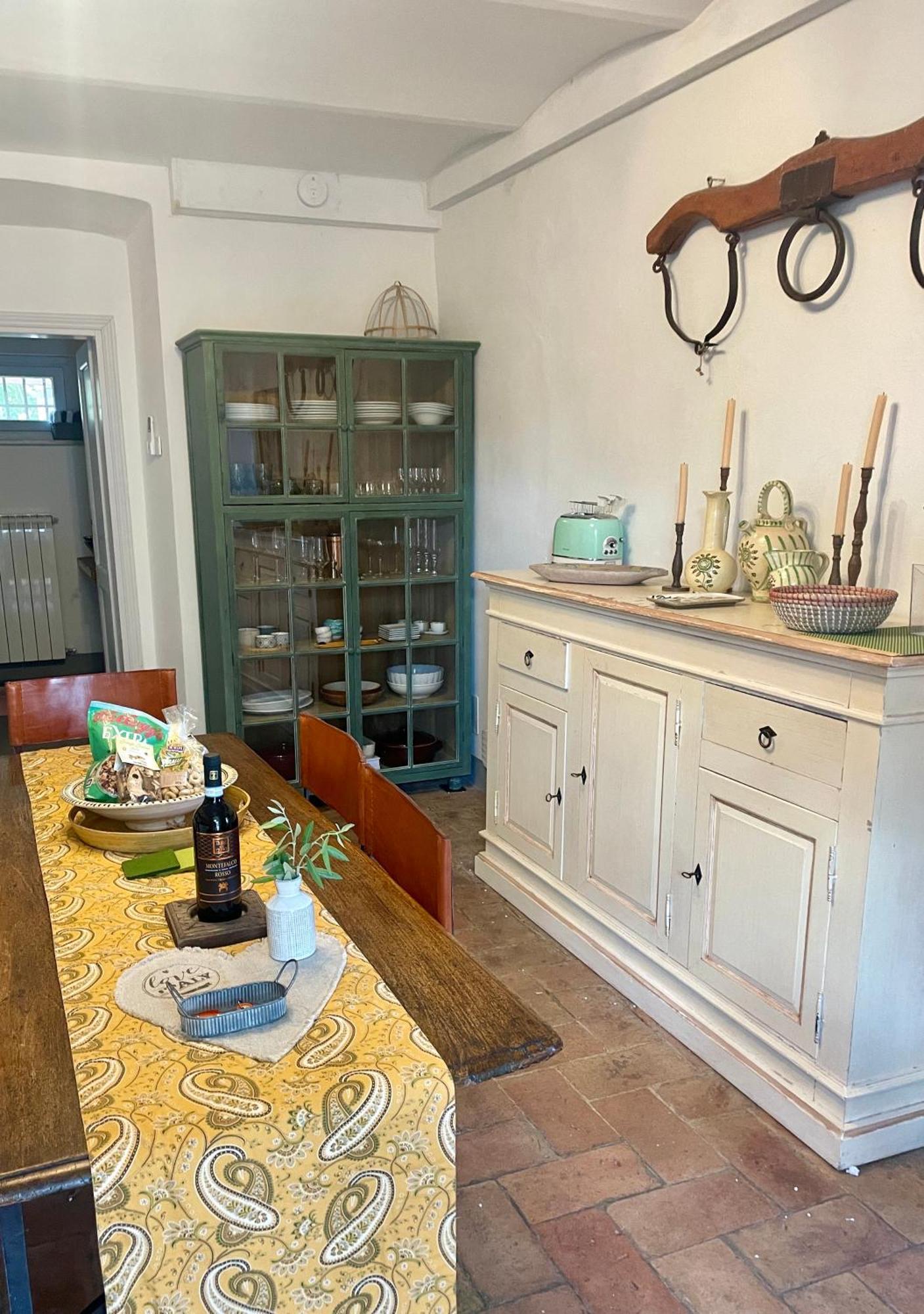 Private Stone Cottage With Starlink & Lake View Tuoro sul Trasimeno Exterior photo